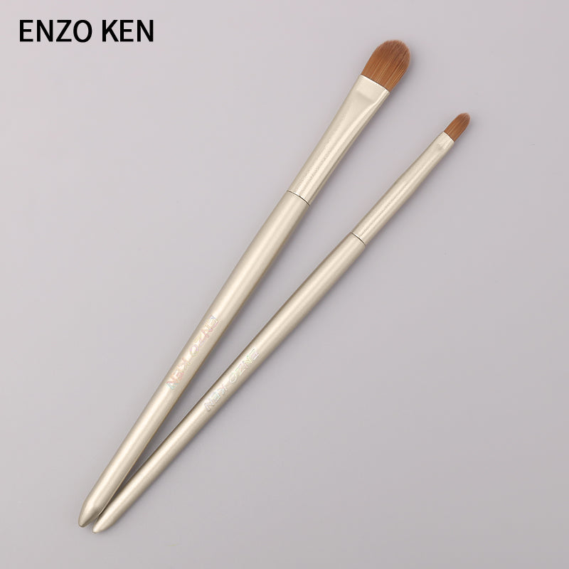 Enzo Ken Single Non-Marking Flat Tear Groove Partial Concealer Brush