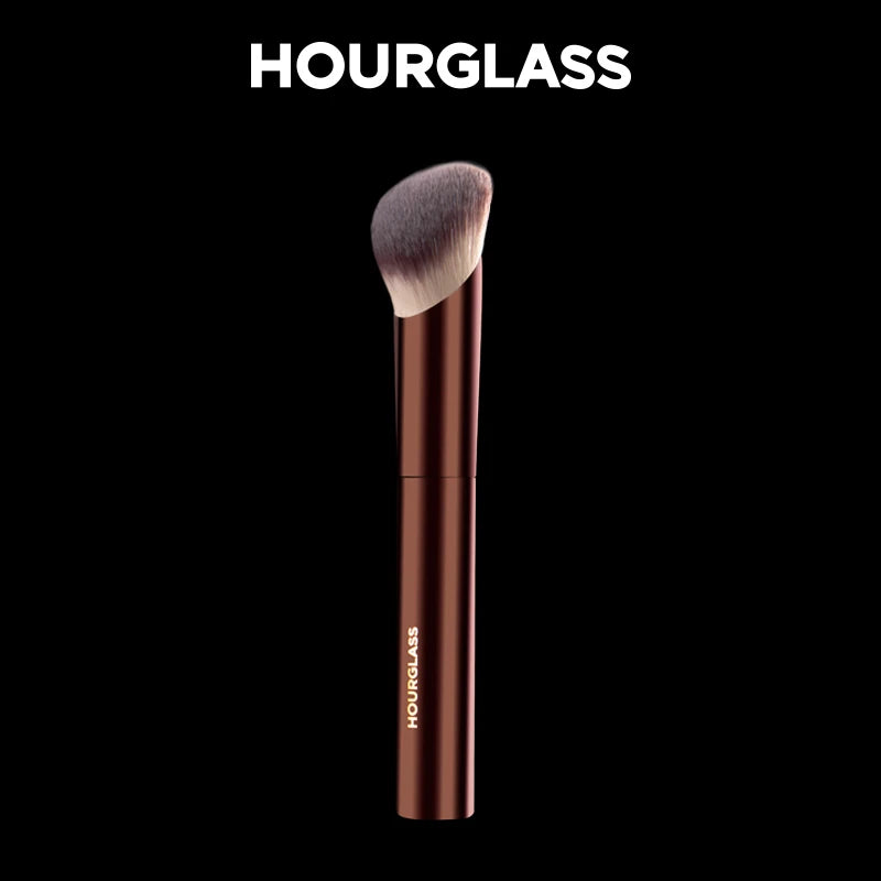 Hourglass No.21 Ambient Soft Glow Foundation Fashion Design Makeup Brush