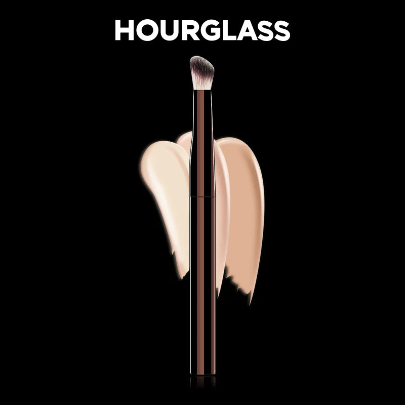 Hourglass No.19 Soft Vanish Seamless Finish Concealer Makeup Brush