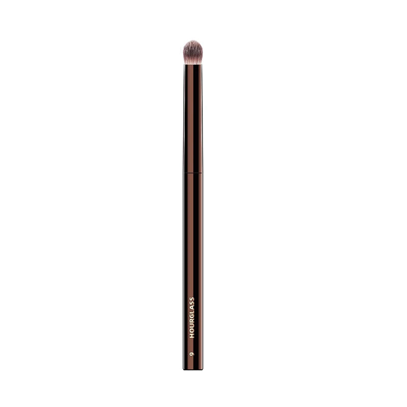 Hourglass No. 9 Domed Shadow Soft Bristle Blending Eyeshadow Design Single Eye Makeup Brush