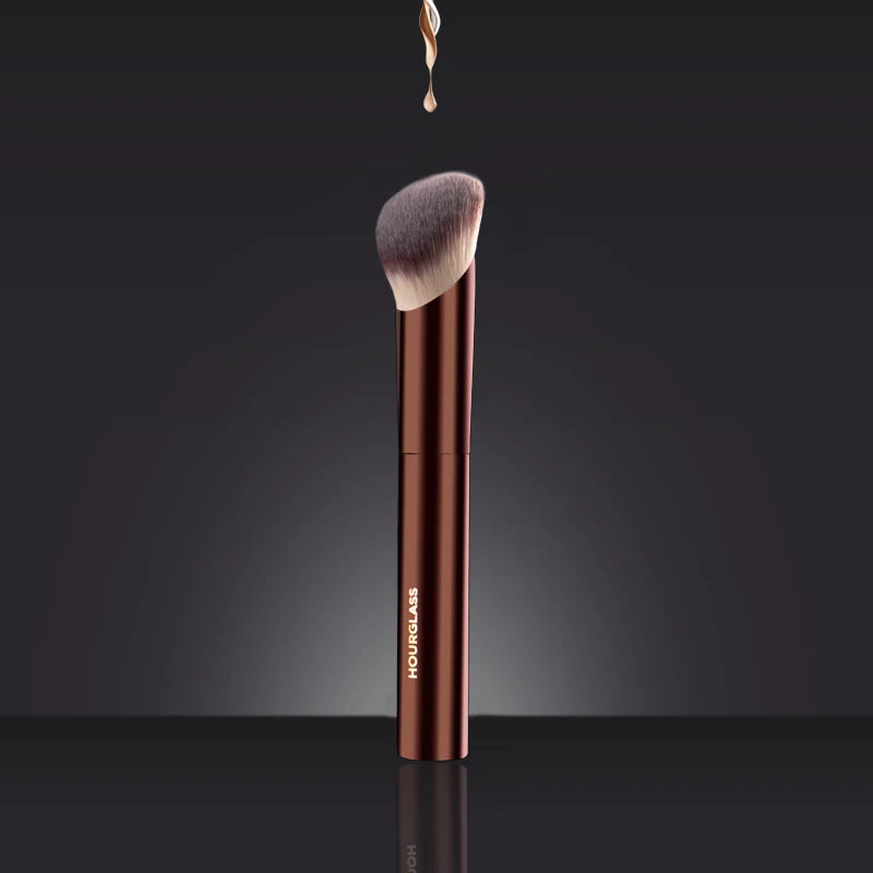 Hourglass No.21 Ambient Soft Glow Foundation Fashion Design Makeup Brush