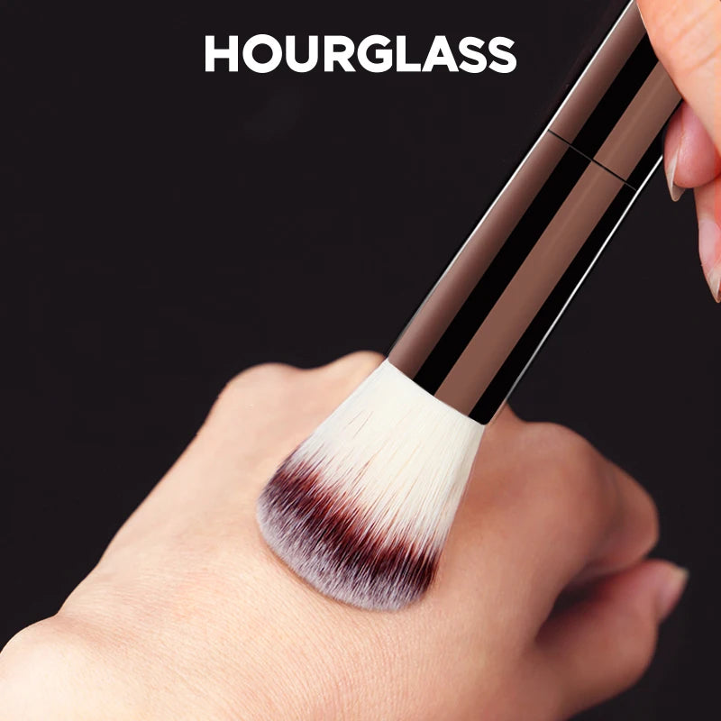 Hourglass No.2 Foundation & Blush Soft Bristle Design Makeup Brush