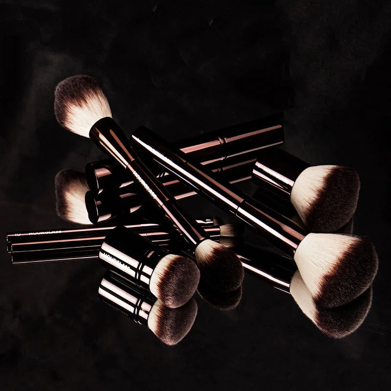 Hourglass 19 Piece Set - Blush Eyeshadow Eyebrow Foundation Luxury Makeup Brushes