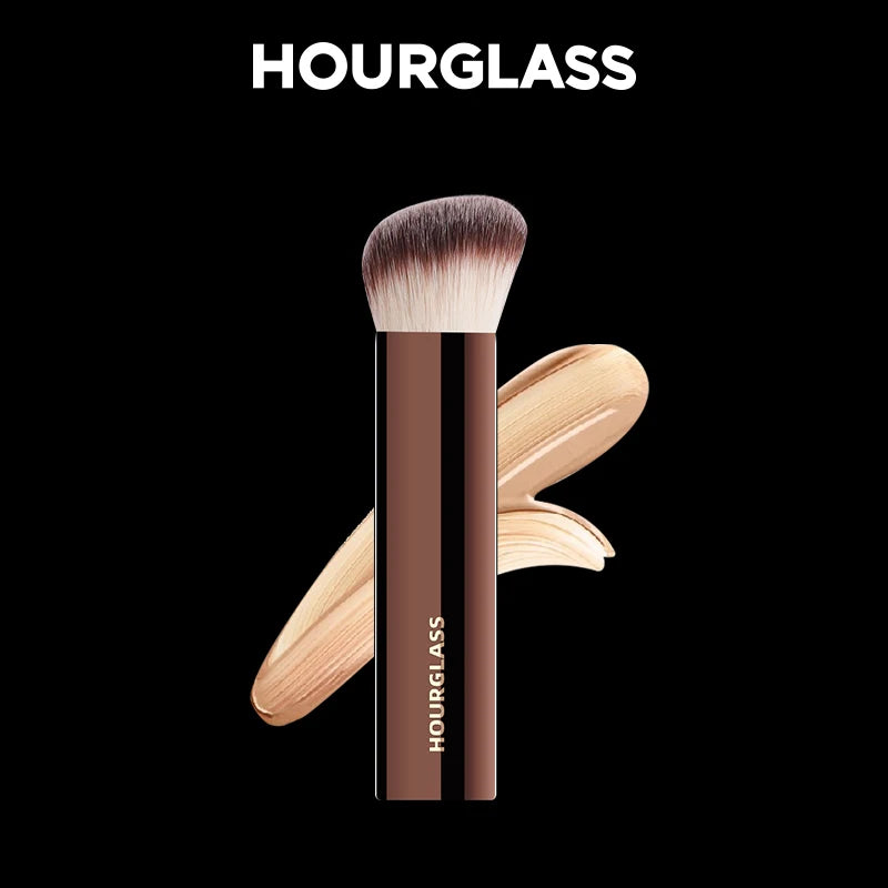 Hourglass No. 20 Vanish Seamless Finish Foundation Soft Bristle Design Makeup Brush