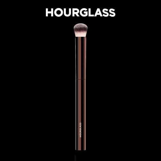 Hourglass No. 19 Vanish Seamless Finish Concealer Soft Fashion Makeup Brush