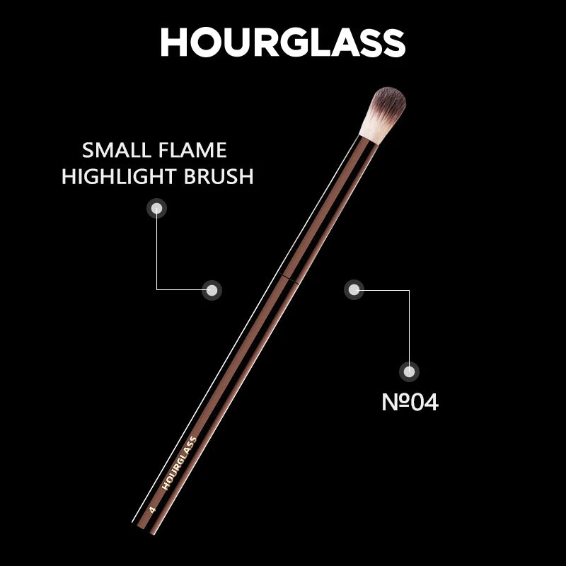 Hourglass No. 4 Soft Highlight Fashion Design Single Makeup Brush